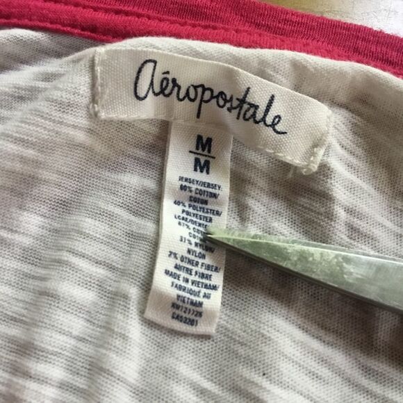Aeropostale Brand Women’s Long Sleeve Shirt Size Medium in Pink & White - Picture 6 of 9